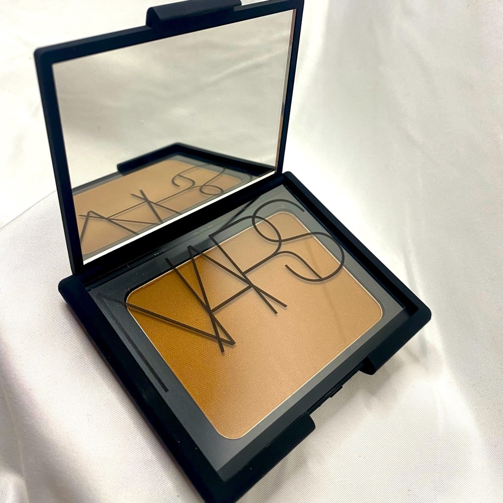 NARS bronzing powder (Laguna)